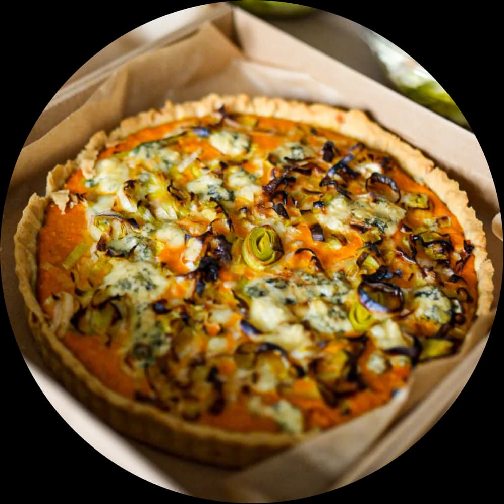 quiche z porem i serem pleśniowym